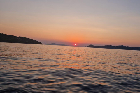 Luxury Private Sunset Cruise with Champagne & Canapés