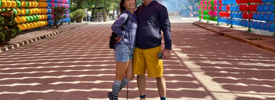 Au départ de Hong Kong : visite privée en voiture de l'île de Lantau avec téléphérique