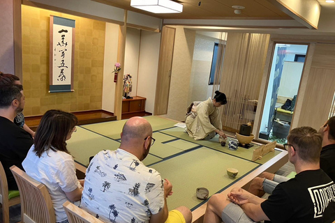 Tea ceremony experience in Japanese-style room 60min 60min session