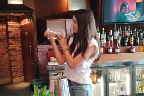 Cocktail Masterclass at Hard Rock Cafe Mallorca