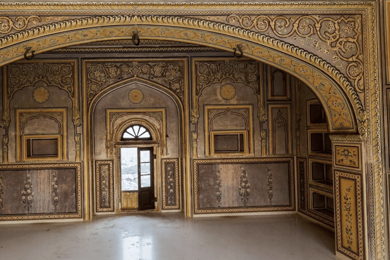 From Jaipur: Full-Day Agra Trip by Car with Guide From Jaipur: Tour with Car, Driver, and Guide Only