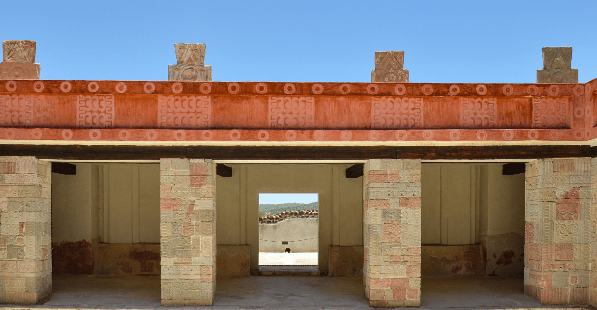 Teotihuacan and Basilica of Guadalupe with mezcal - Housity