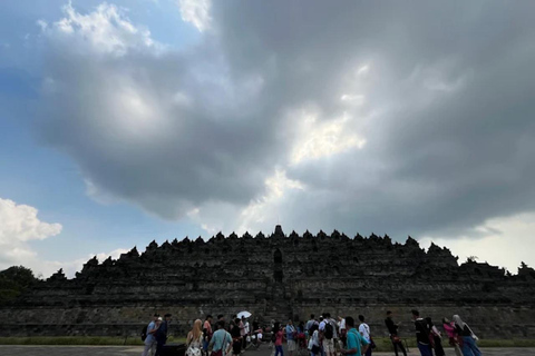 Borobudur tample, Cycling & Elo River Rafting Tour