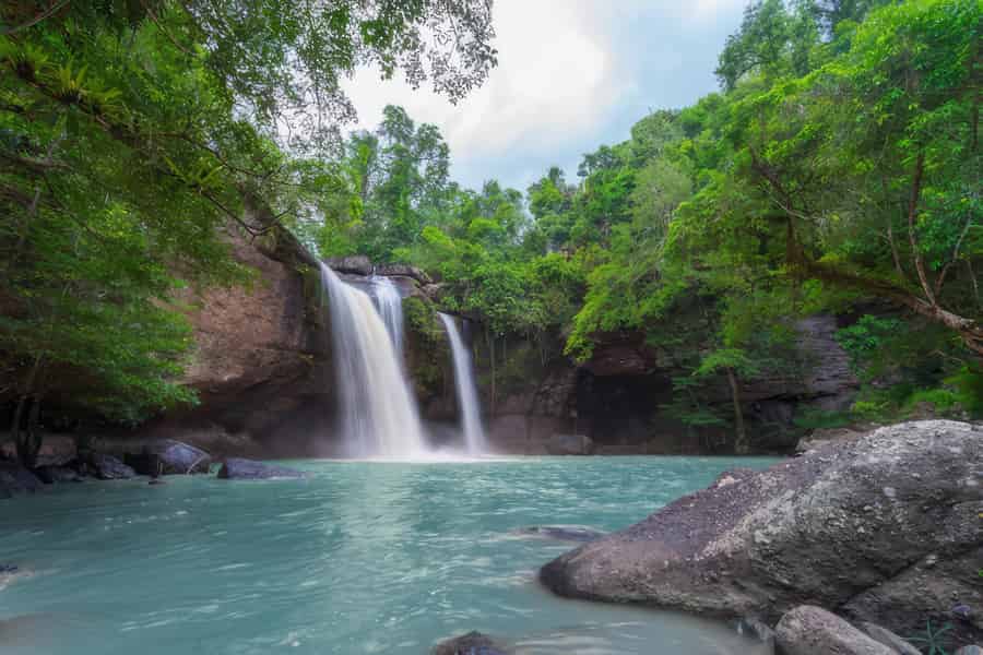 Wasserfall, Schokoladentour, Regenwald, königliche Geschichte. Foto: GetYourGuide Wasserfall, Schokoladentour, Regenwald, königliche Geschichte. Foto: GetYourGuide