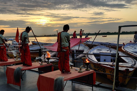 Varanasi: 2-Day Private Guided Tour with Boat Ride