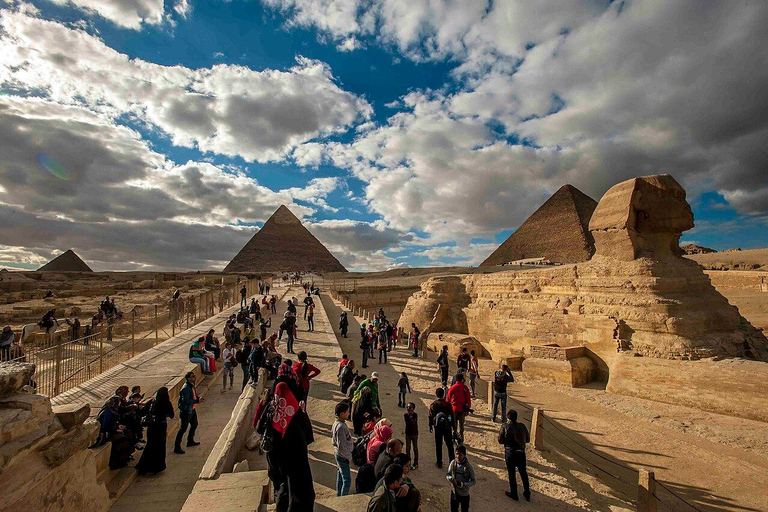 Giza Pyramids and Grand Egyptian Museum Private Tour