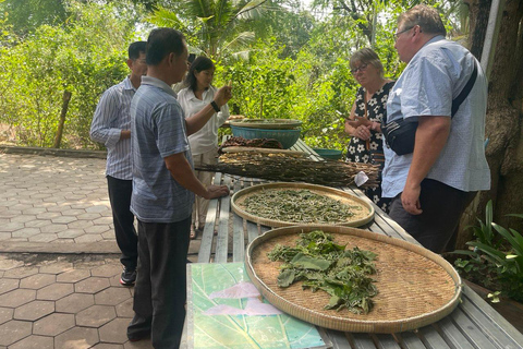 Phnom Penh: Silk Island, Killing Fields, and S-21 Tour