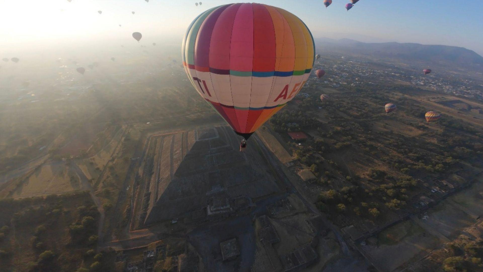 Teotihuacan: Heißluftballonfahrt mit optionalen Transfers