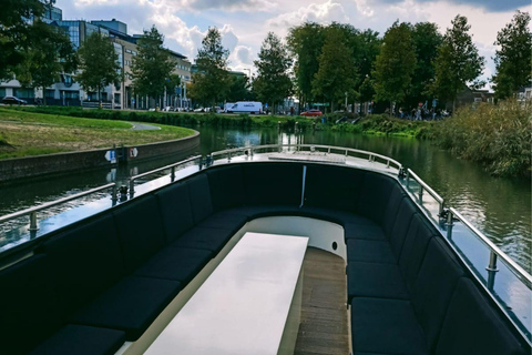 Utrecht: Open Boat Canal Cruise with Drink