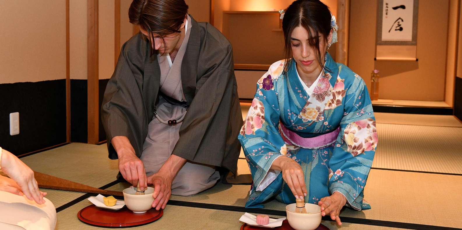 Kyoto: Tea Ceremony with Kimono and Photoshoot — gallery image 3