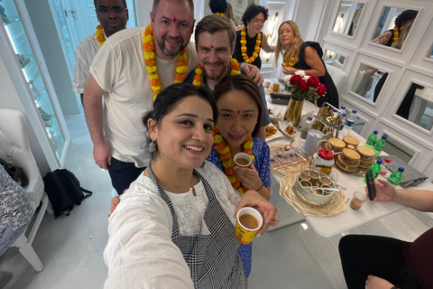 Mumbai: lezione di cucina indiana a casa di una famiglia del postoMumbai: lezione di cucina indiana a casa di una famiglia