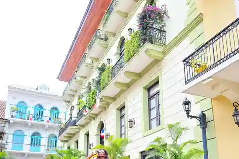 Tour a pie por el Casco Viejo con lugareños