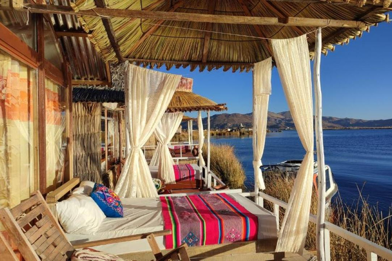 Puno: Uros Island + Floating Hotel 2 Days | Dinner |