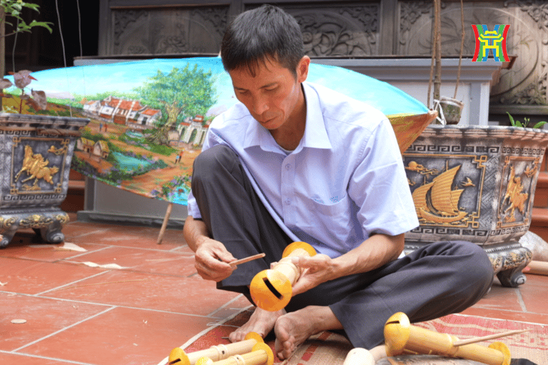 Hanoi: Kite Village or Hat & Incense Village in _SMALL GROUP Private SOLO: Stunning Incense Village & Conical Hat Village