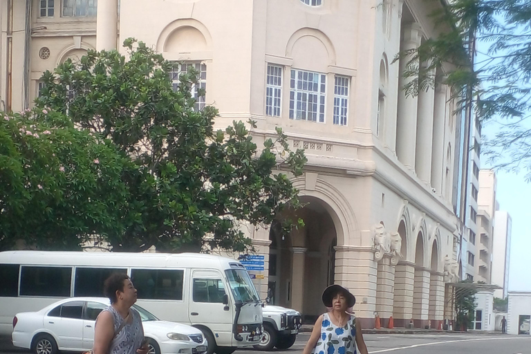 Colombo: Cruise Shore Excursion by Tuk Tuk & Tea Tasting