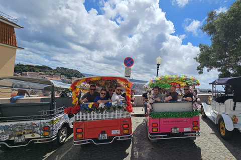 Lisbon: Multilingual Private TukTuk Tour with Live Guide Ultimate Lisbon & Belém Experience 04 hrs(Pick Up+Drop-off)*