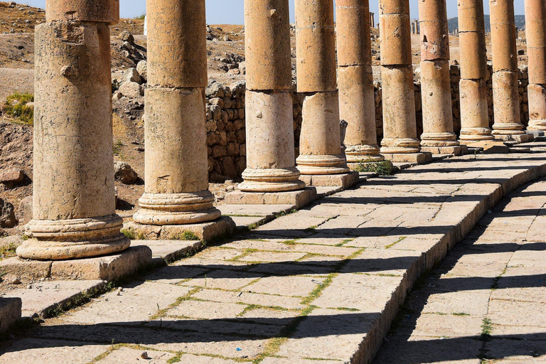 Z Ammanu: Całodniowa wycieczka - Jerash i Morze Martwe.wycieczka tylko z transportem