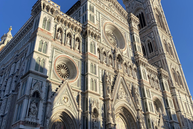 从卢卡或里窝那港口出发的比萨和佛罗伦萨之旅