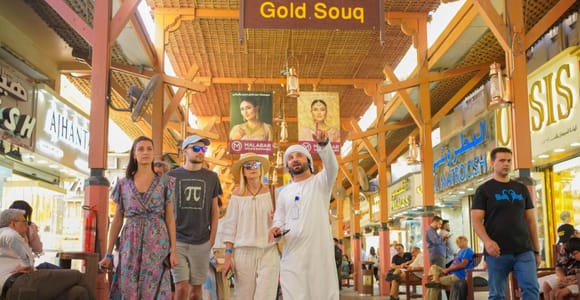 Dubai: Altstadt, Street Food, Creek, Souks, & Emirati House