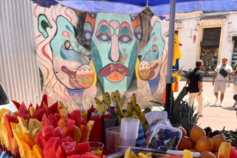 Cartagena Food Tour: 10 Dishes, Street Food & Sit-down stops