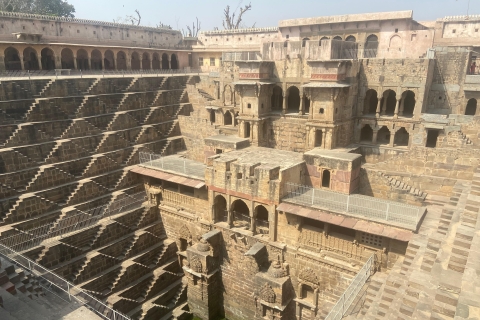 Jaipur: Abhaneri Step Wells & Haunted Bhangarh Day Tour