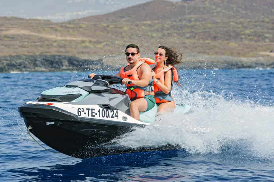 Teneriffa: Jetski-Ozean-Safari mit optionalem Transfer. Foto: GetYourGuide