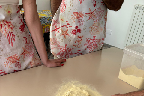 Pianillo: Corso di cucina con pasta, mozzarella e tiramisù