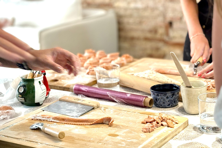 Valencia: Fresh Pasta Workshop at an Italian Chef's Home