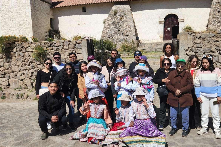 Escursione al Canyon del Colca con colazione e pranzo