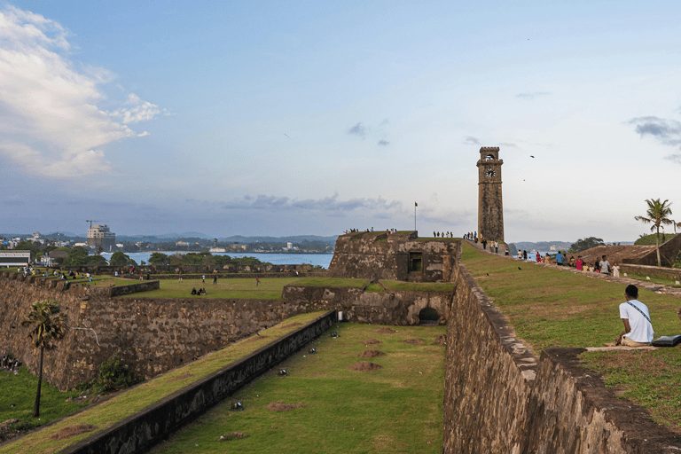 Galle Private City Tour with Fort, Beaches & Turtle Hatchery