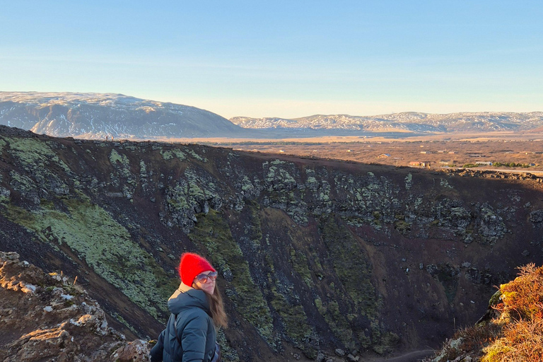 Reykjavik: 6-Day Iceland Tour with Accommodation