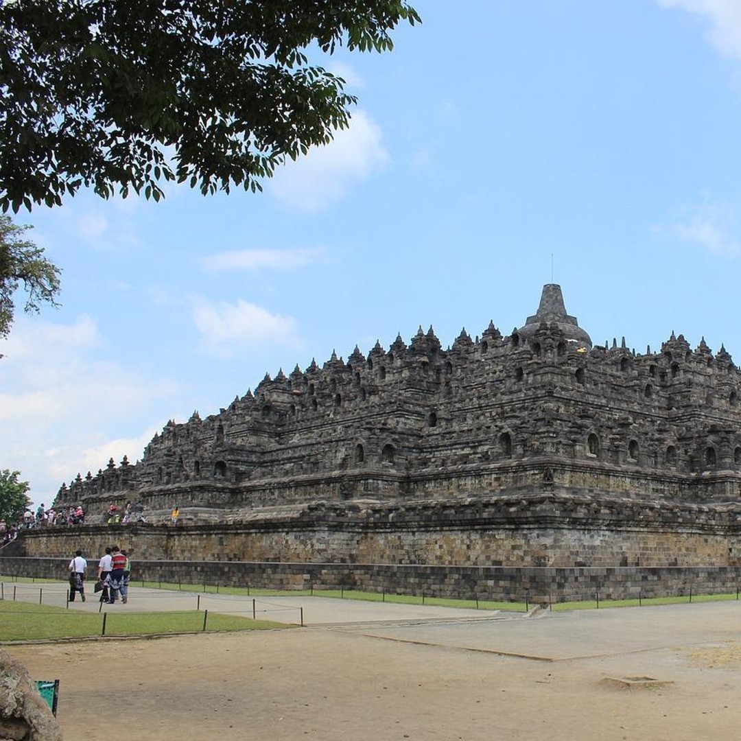 Bowery - Wikipedia, image size:1080x1080