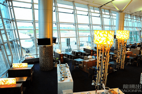 Ho Chi Minh: Acceso a la sala VIP del aeropuerto internacional de Tan Son NhatSalidas internacionales T2: Sala Rose