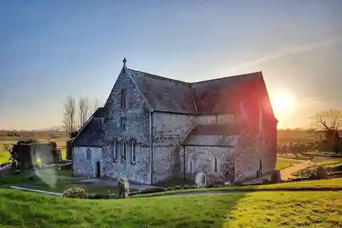 Visites guidées historiques de l'abbaye de Ballintubber, vieille de plus de 800 ans