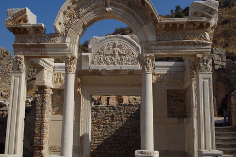 Kusadasi: Ephesus and House of Virgin Mary Private Tour Spanish Speaking Guide