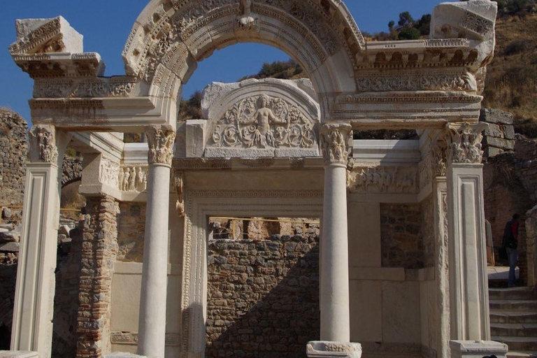 Kusadasi: Ephesus and House of Virgin Mary Private Tour Spanish Speaking Guide