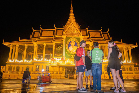 Phnom Penh: 4 hours Evening City Highlight & Sunset Cruise Vespa Option + English Guide