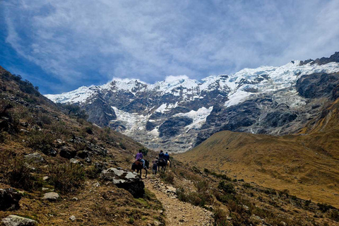 Wycieczka całodniowa nad jezioro Humantay Adventure