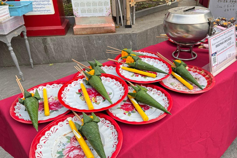 Chiang Mai: Boat Cruise, TukTuk & Songtaew Ride Shared Group