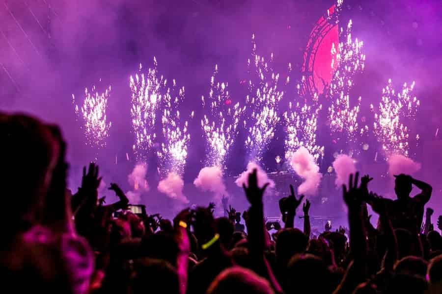 Berlin: Exklusive Silvester-Countdown-Party, offene Bar & DJs. Foto: GetYourGuide