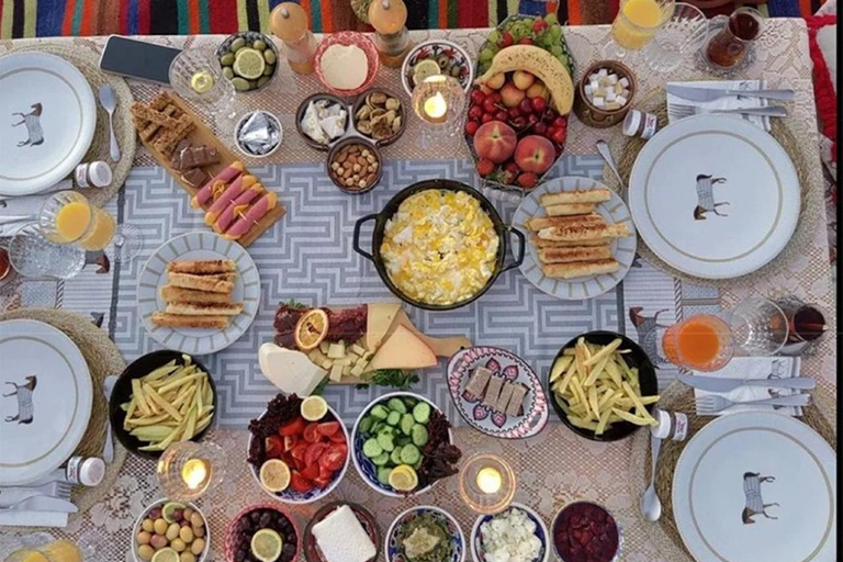 Cappadocia: Sunrise Balloon Watching & Breakfast