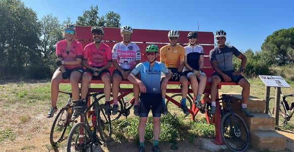 Girona: Ruta Empordà Cycling Tour with Accommodation