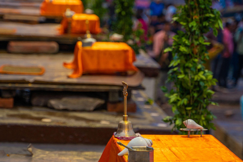 Varanasi: Private Foodtour mit Ganga Aarti Zeremonie