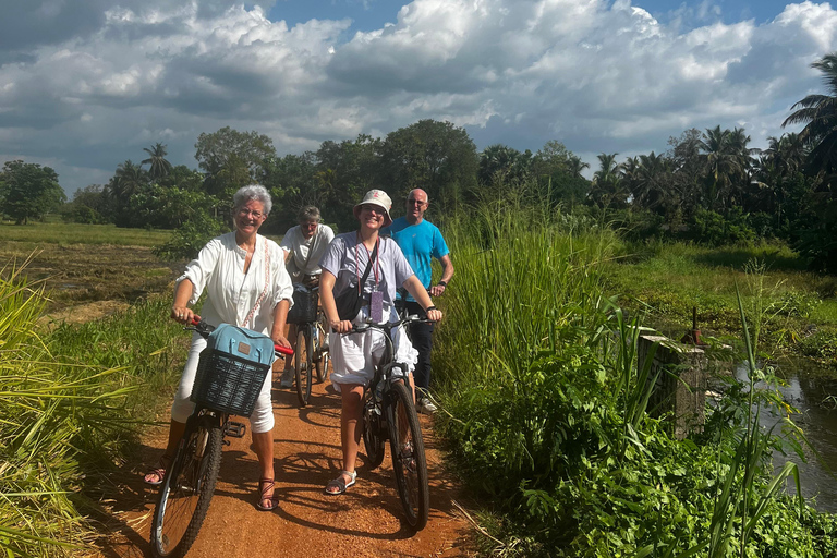 Anuradhapura: Heritage Mountain bike Tour