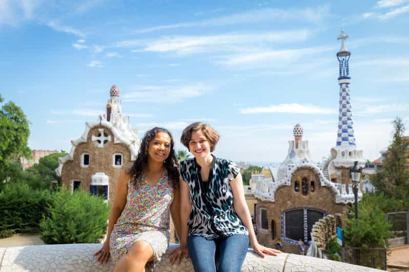 Barcelona: Park Güell Guided Tour with Skip-the-Line Ticket