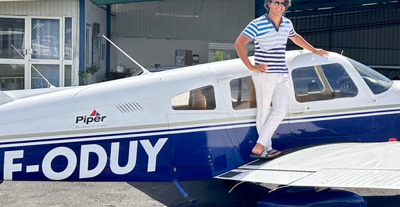 Tahiti: Island tour (full day) with private jet flight (Cessna, Piper)