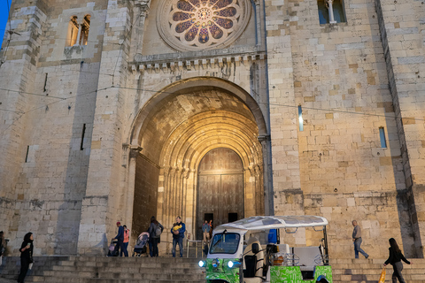 Tuk Tuk Lisbon: Old Lisbon 2-Hour Private Tour