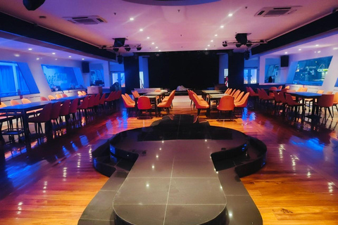 Bangkok: Carnival Party Dinner Cruise with Live Performance