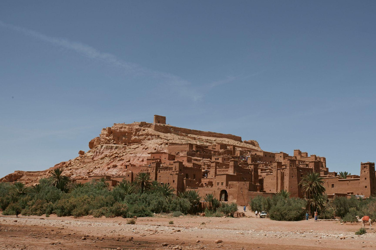 From Fes: 3-Day Merzouga Desert Tour to Marrakech Standard Desert Camp Experience (Shared Facilities)