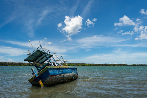 Negombo: Private Sunrise Boat Safari with Hotel Transfer